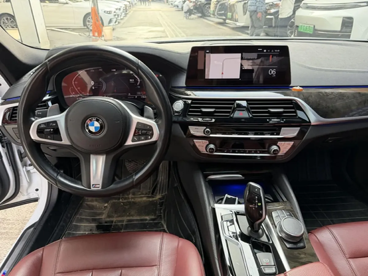 2020 BMW 5 Series 2.0T 252HP L4 8AT,autocango,china used car exporter,china ev exporter,chinese used car exporter,chinese used ev exporter