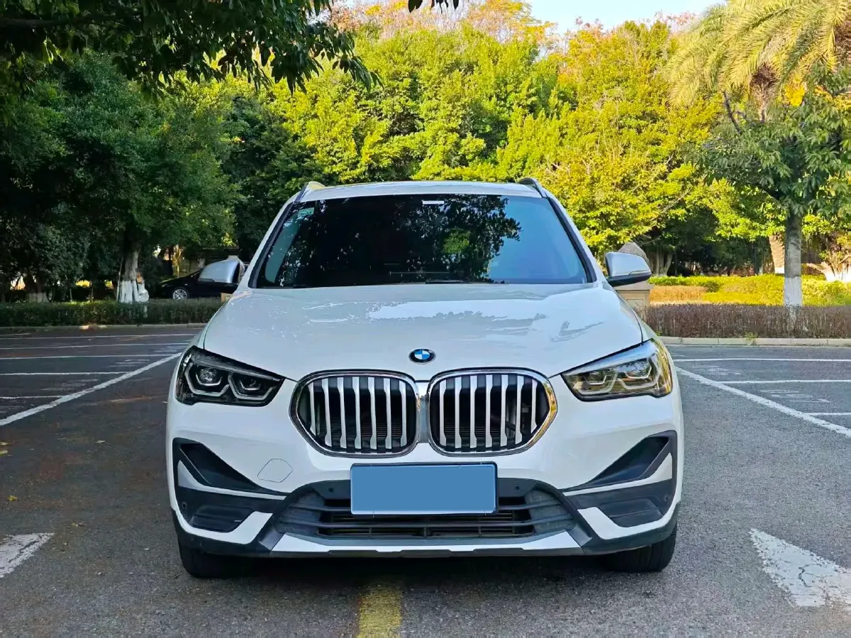 2022 BMW X1 2.0T 192HP L4 8AT,autocango,china used car exporter,china ev exporter,chinese used car exporter,chinese used ev exporter