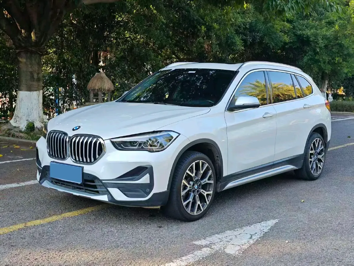 2022 BMW X1 2.0T 192HP L4 8AT,autocango,china used car exporter,china ev exporter,chinese used car exporter,chinese used ev exporter