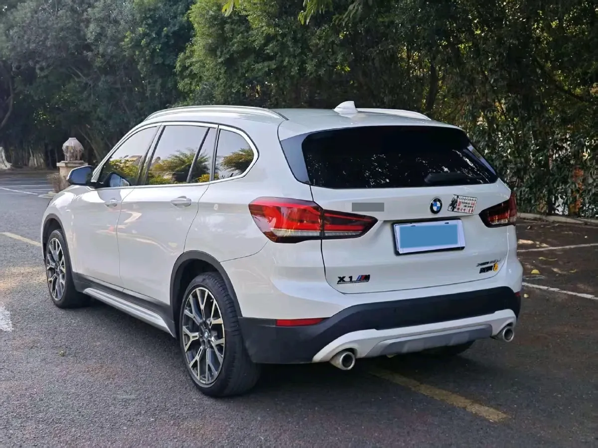 2022 BMW X1 2.0T 192HP L4 8AT,autocango,china used car exporter,china ev exporter,chinese used car exporter,chinese used ev exporter