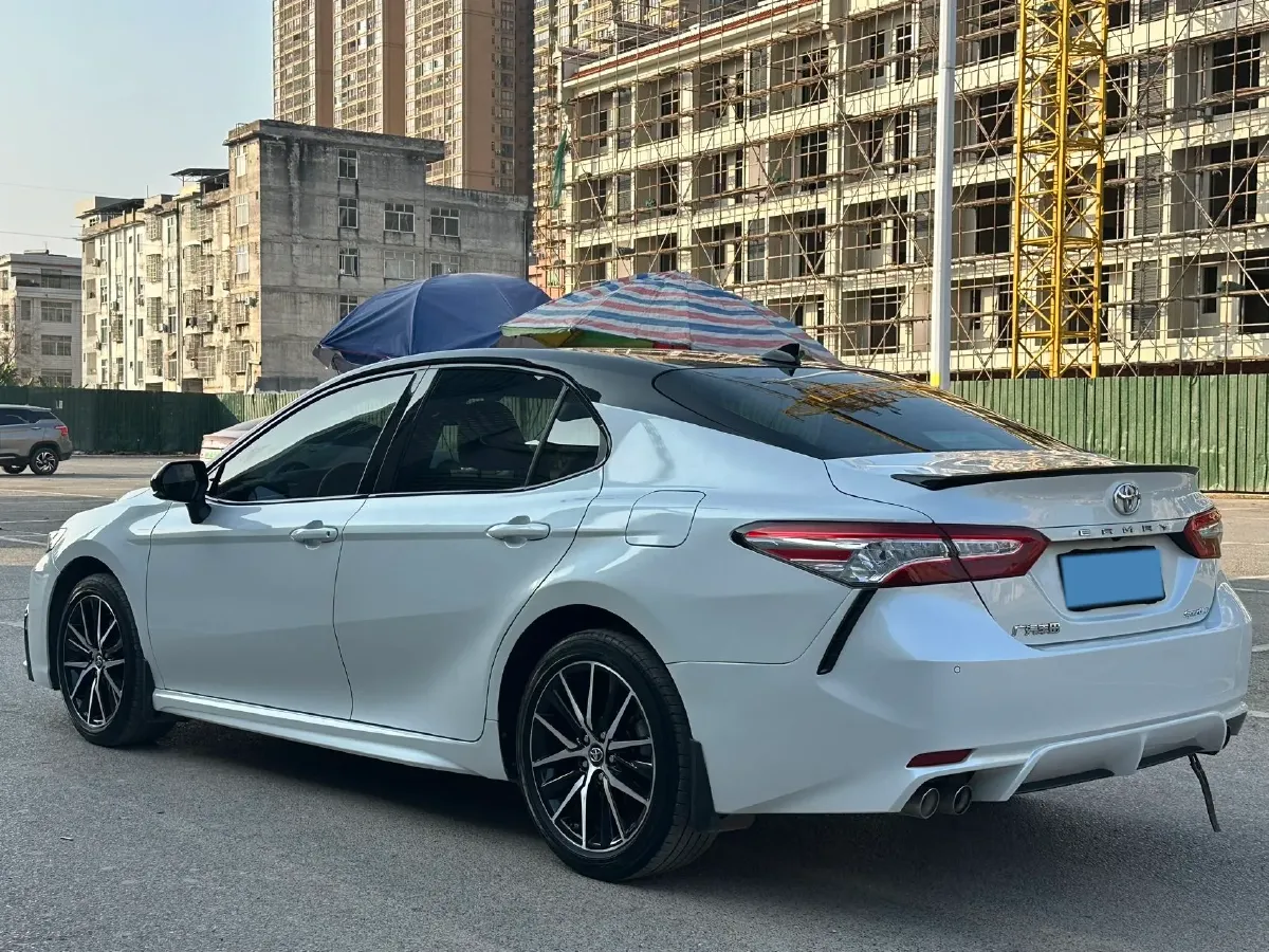 2021 Toyota Camry 2.5L 209HP L4 8AT,autocango,china used car exporter,china ev exporter,chinese used car exporter,chinese used ev exporter