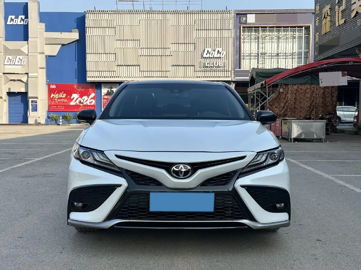 2021 Toyota Camry 2.5L 209HP L4 8AT,autocango,china used car exporter,china ev exporter,chinese used car exporter,chinese used ev exporter