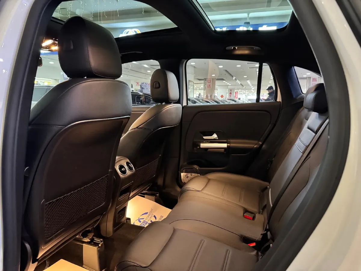 2022 Mercedes-Benz GLA Class 1.3T 163HP L4 7DCT,autocango,china used car exporter,china ev exporter,chinese used car exporter,chinese used ev exporter