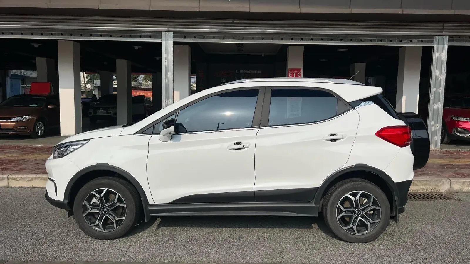 2021 BYD Song Pro 1.5T 160HP L4 7DCT,autocango,china used car exporter,china ev exporter,chinese used car exporter,chinese used ev exporter