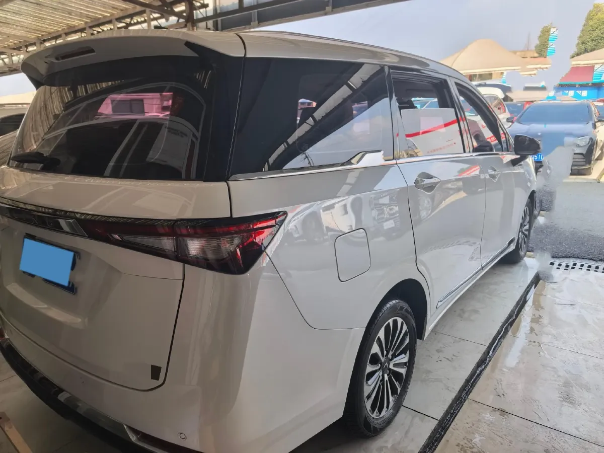 2022 Venucia T60 1.6L 126HP L4 CVT,autocango,china used car exporter,china ev exporter,chinese used car exporter,chinese used ev exporter