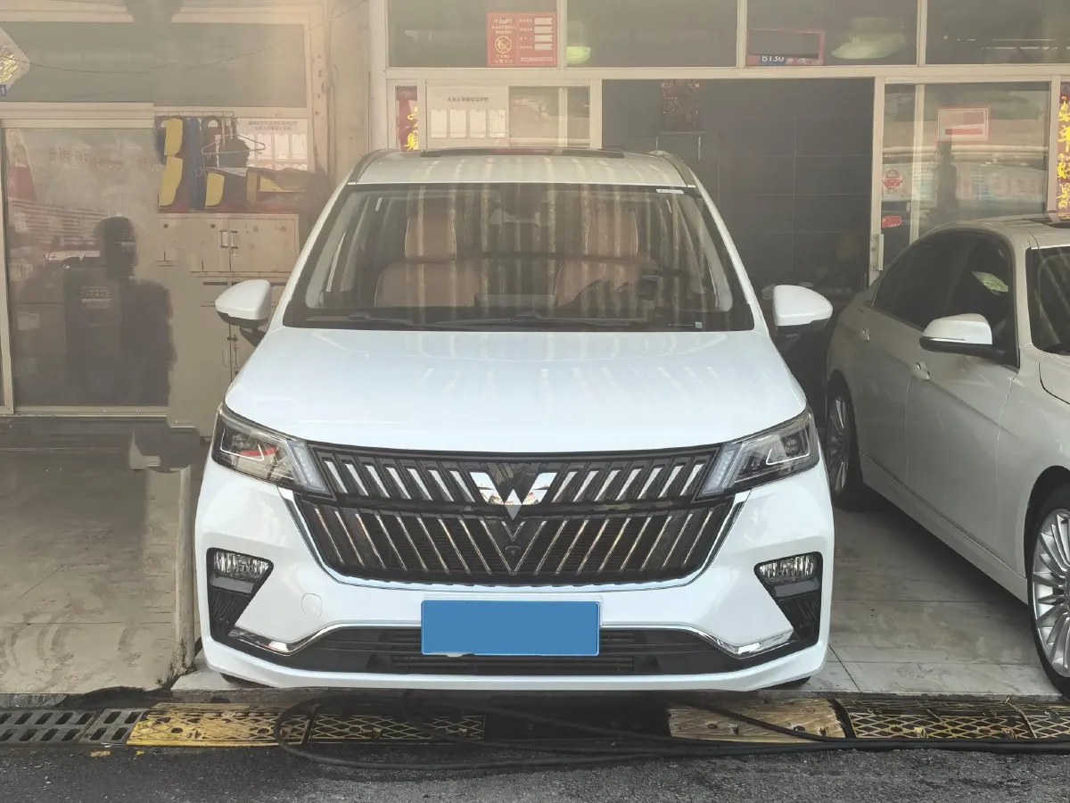 2022 Venucia T60 1.6L 126HP L4 CVT,autocango,china used car exporter,china ev exporter,chinese used car exporter,chinese used ev exporter