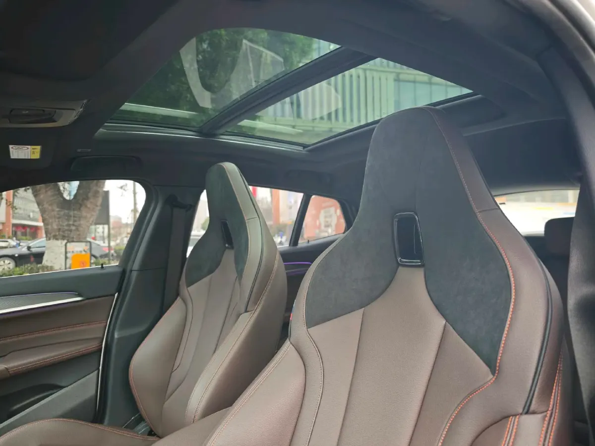 2022 BMW X2 2.0T 192HP L4 7DCT,autocango,china used car exporter,china ev exporter,chinese used car exporter,chinese used ev exporter