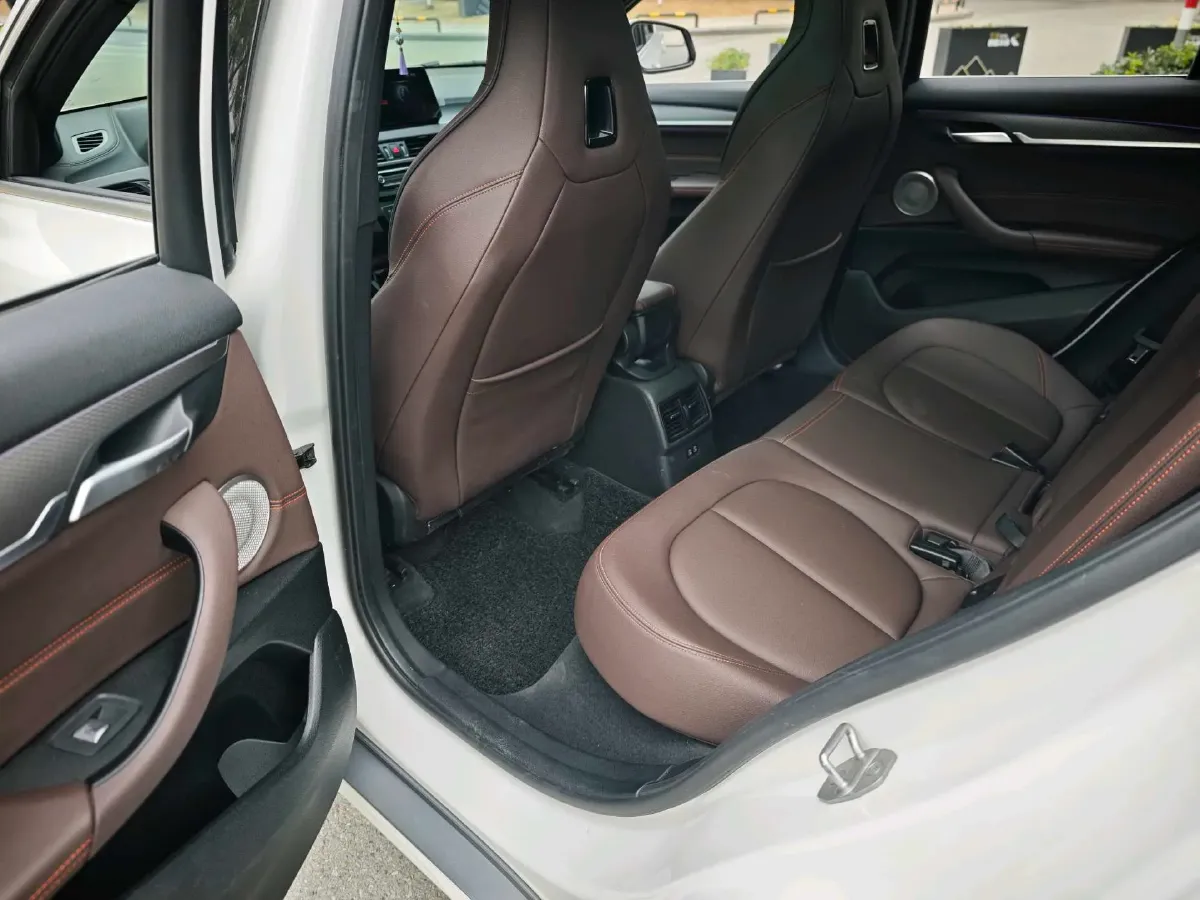 2022 BMW X2 2.0T 192HP L4 7DCT,autocango,china used car exporter,china ev exporter,chinese used car exporter,chinese used ev exporter