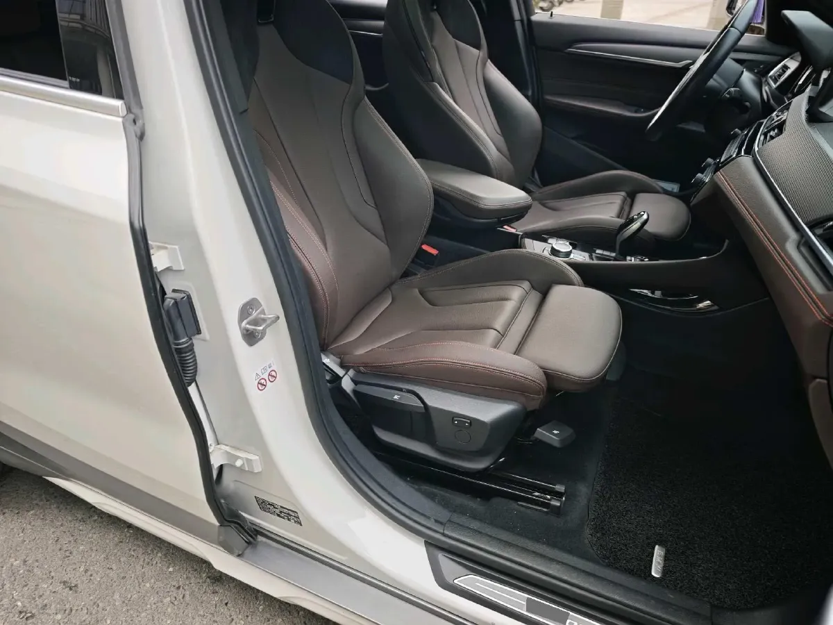 2022 BMW X2 2.0T 192HP L4 7DCT,autocango,china used car exporter,china ev exporter,chinese used car exporter,chinese used ev exporter