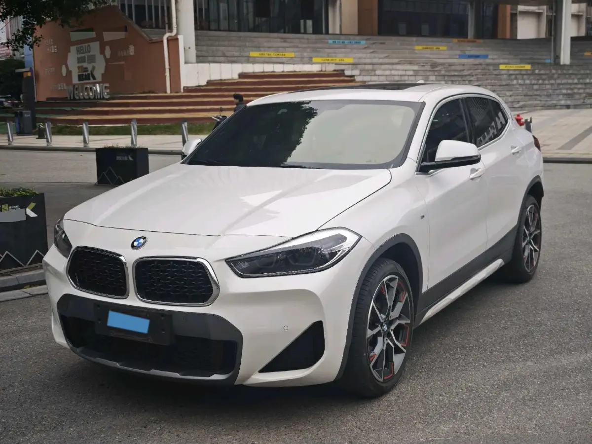 2022 BMW X2 2.0T 192HP L4 7DCT