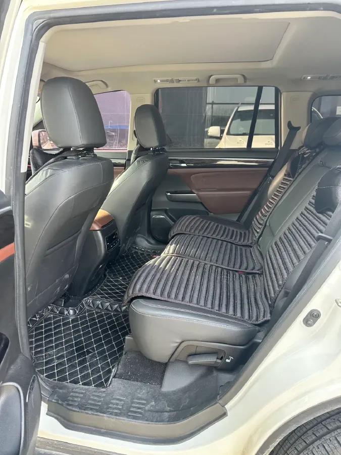 2017 GAC Trumpchi GS8 2.0T 201HP L4 6AT,autocango,china used car exporter,china ev exporter,chinese used car exporter,chinese used ev exporter