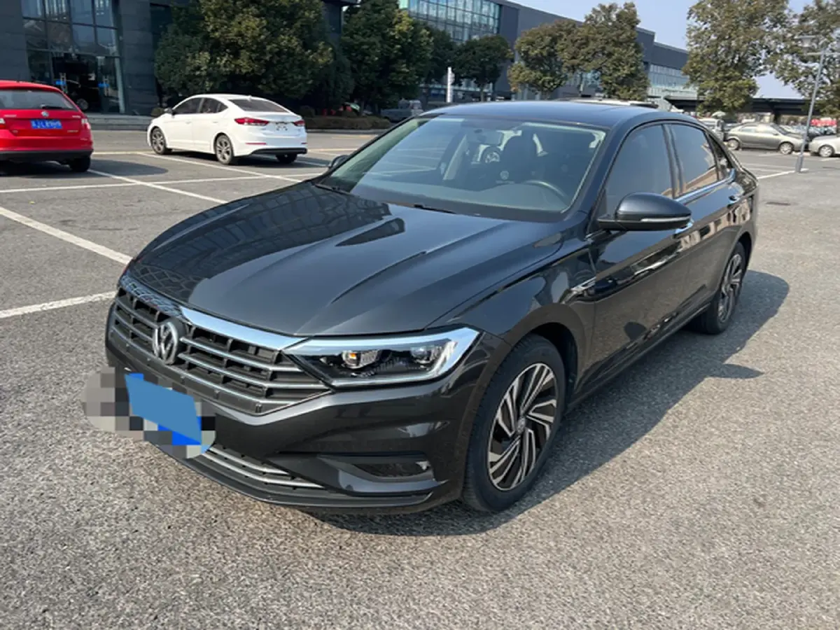 2022 Volkswagen Sagitar 1.4T 150HP L4 7DCT