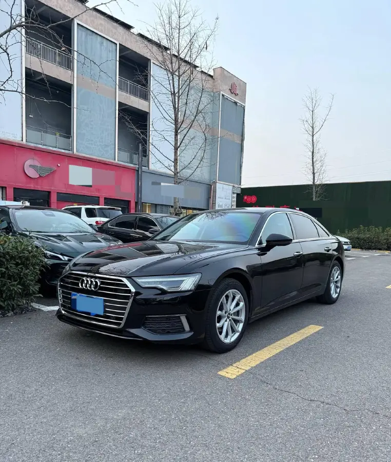 2019 Audi A6L 2.0T 190HP L4 7DCT