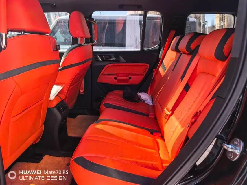 2023 Cyberspace 300 2.0T 227HP L4 8AT,autocango,china used car exporter,china ev exporter,chinese used car exporter,chinese used ev exporter