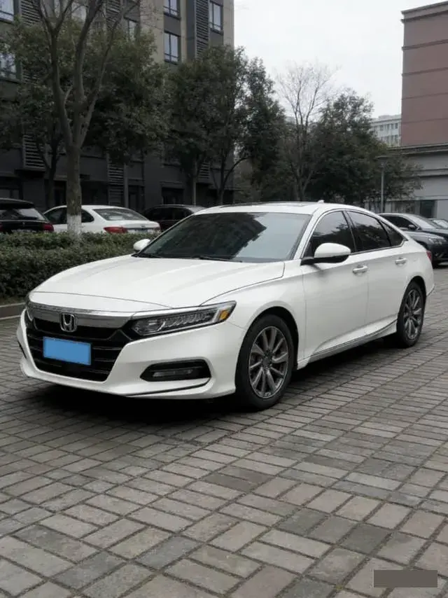 2019 Honda Inspire 1.5T 194HP L4 CVT