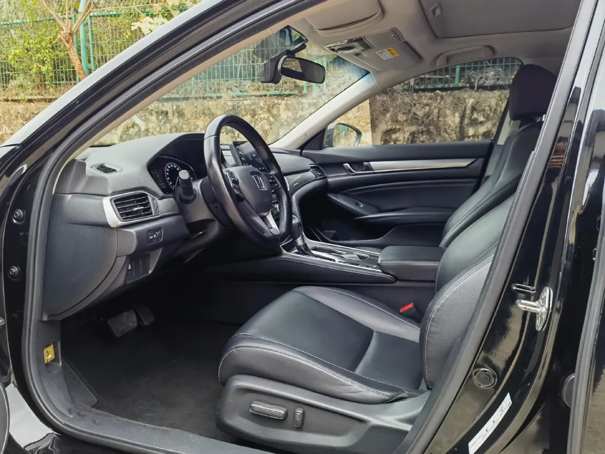 2018 Honda Accord 1.5T 194HP L4 CVT,autocango,china used car exporter,china ev exporter,chinese used car exporter,chinese used ev exporter