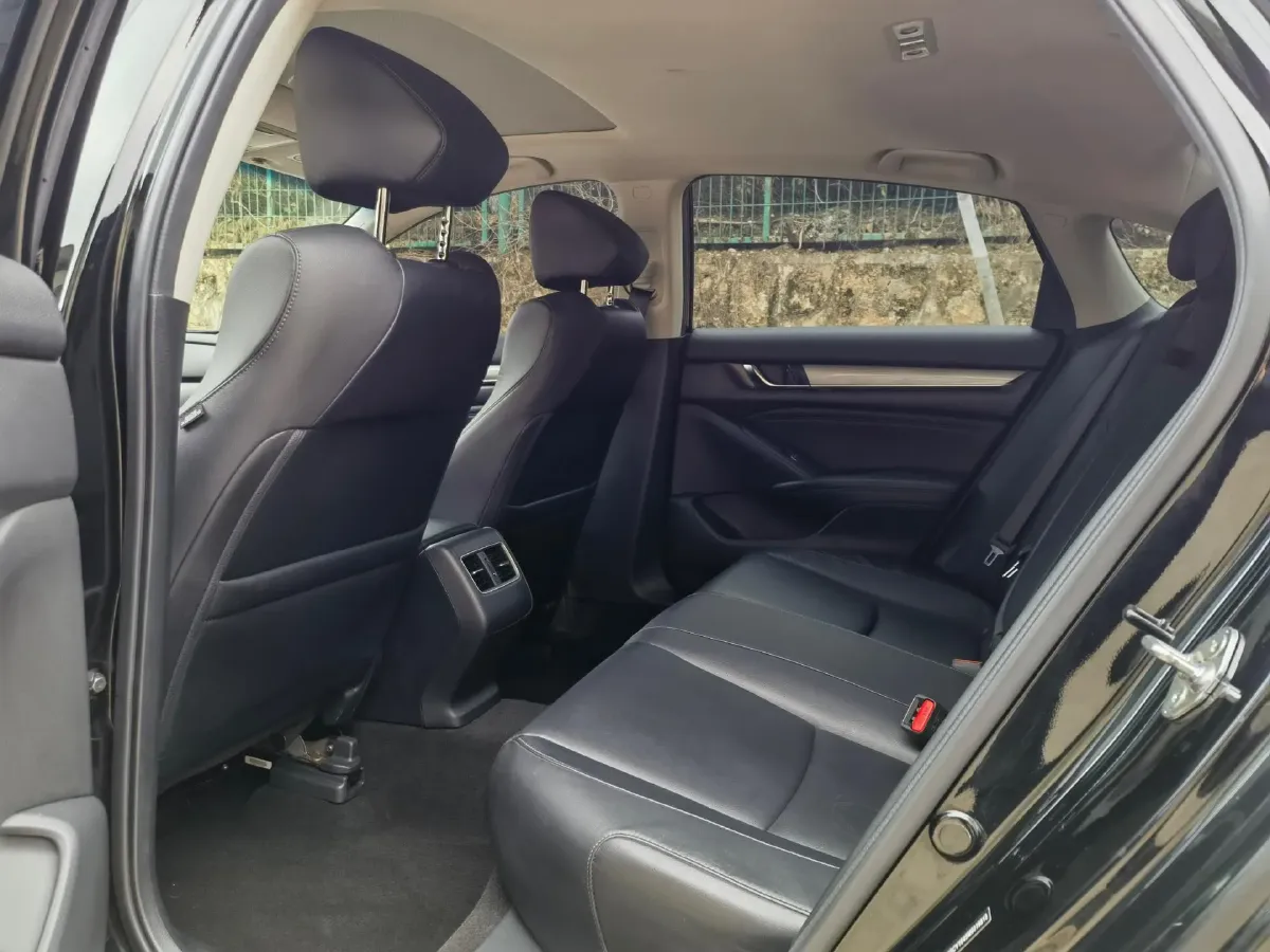 2018 Honda Accord 1.5T 194HP L4 CVT,autocango,china used car exporter,china ev exporter,chinese used car exporter,chinese used ev exporter