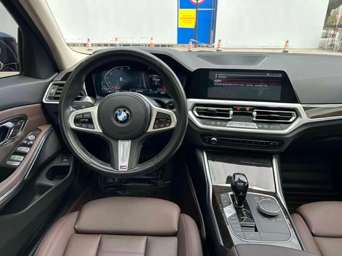 2020 BMW 3 Series 2.0T 184HP L4 8AT,autocango,china used car exporter,china ev exporter,chinese used car exporter,chinese used ev exporter