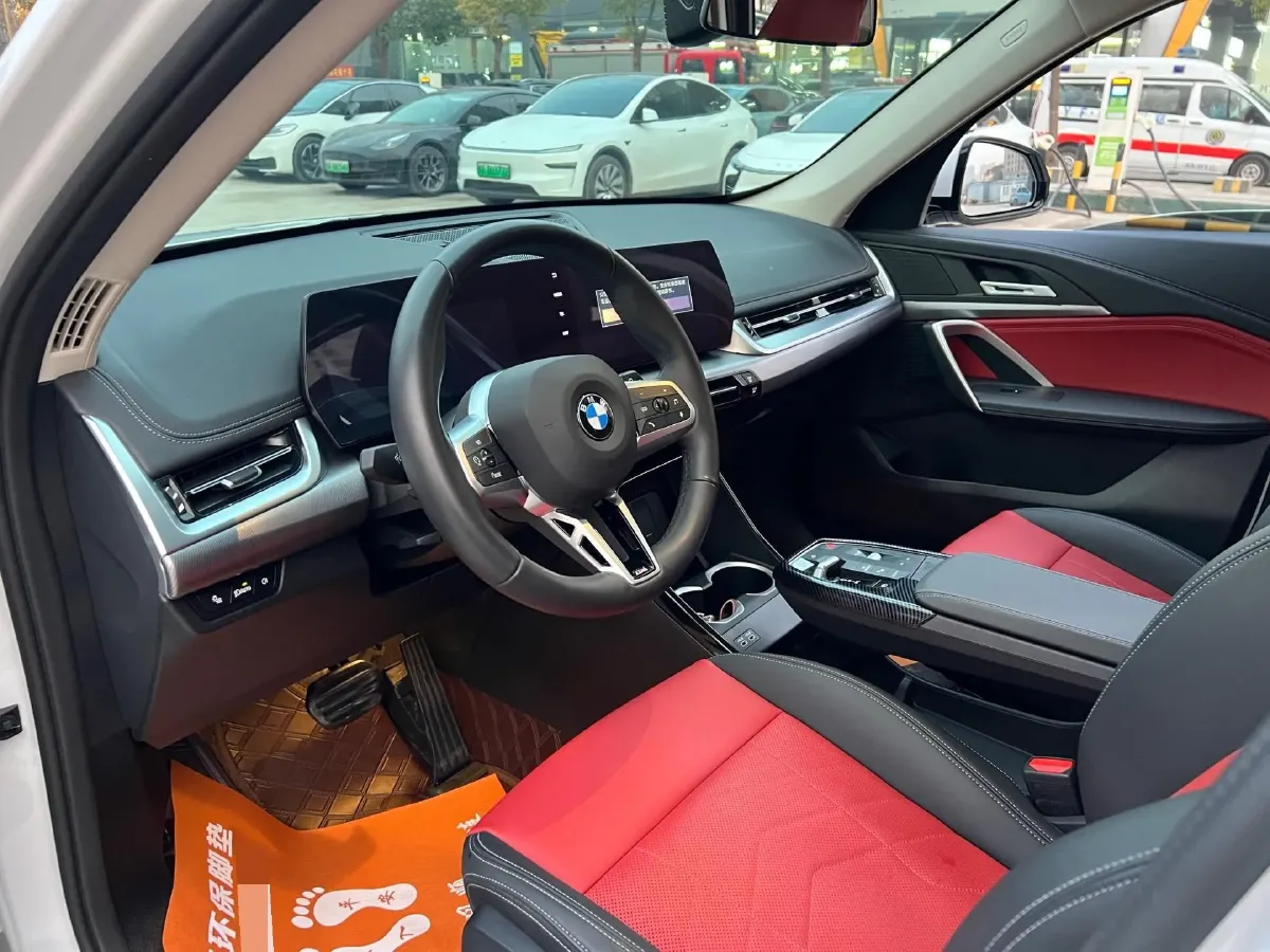 2023 BMW X1 2.0T 204HP L4 7DCT,autocango,china used car exporter,china ev exporter,chinese used car exporter,chinese used ev exporter