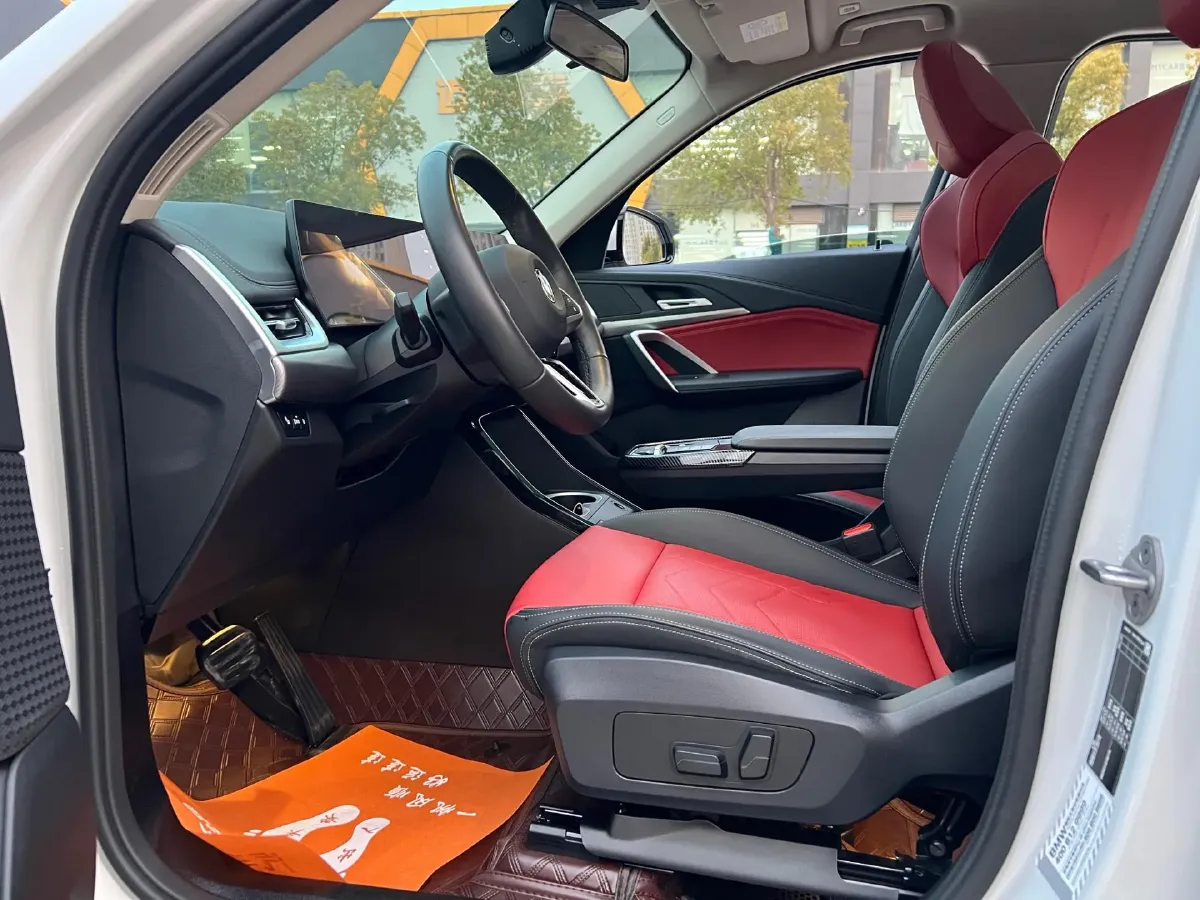 2023 BMW X1 2.0T 204HP L4 7DCT,autocango,china used car exporter,china ev exporter,chinese used car exporter,chinese used ev exporter