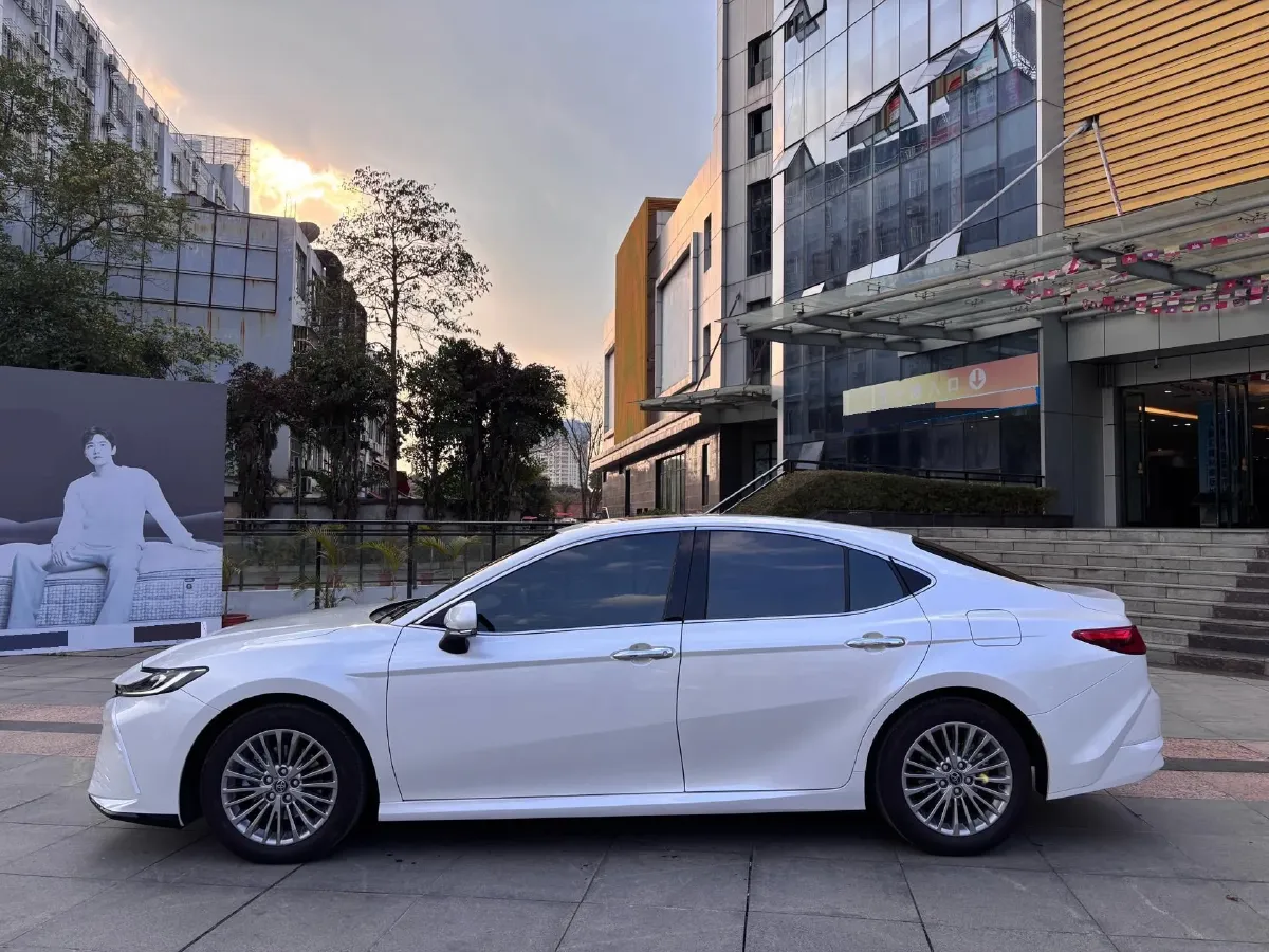2024 Toyota Camry 2.0L 173HP L4 CVT,autocango,china used car exporter,china ev exporter,chinese used car exporter,chinese used ev exporter