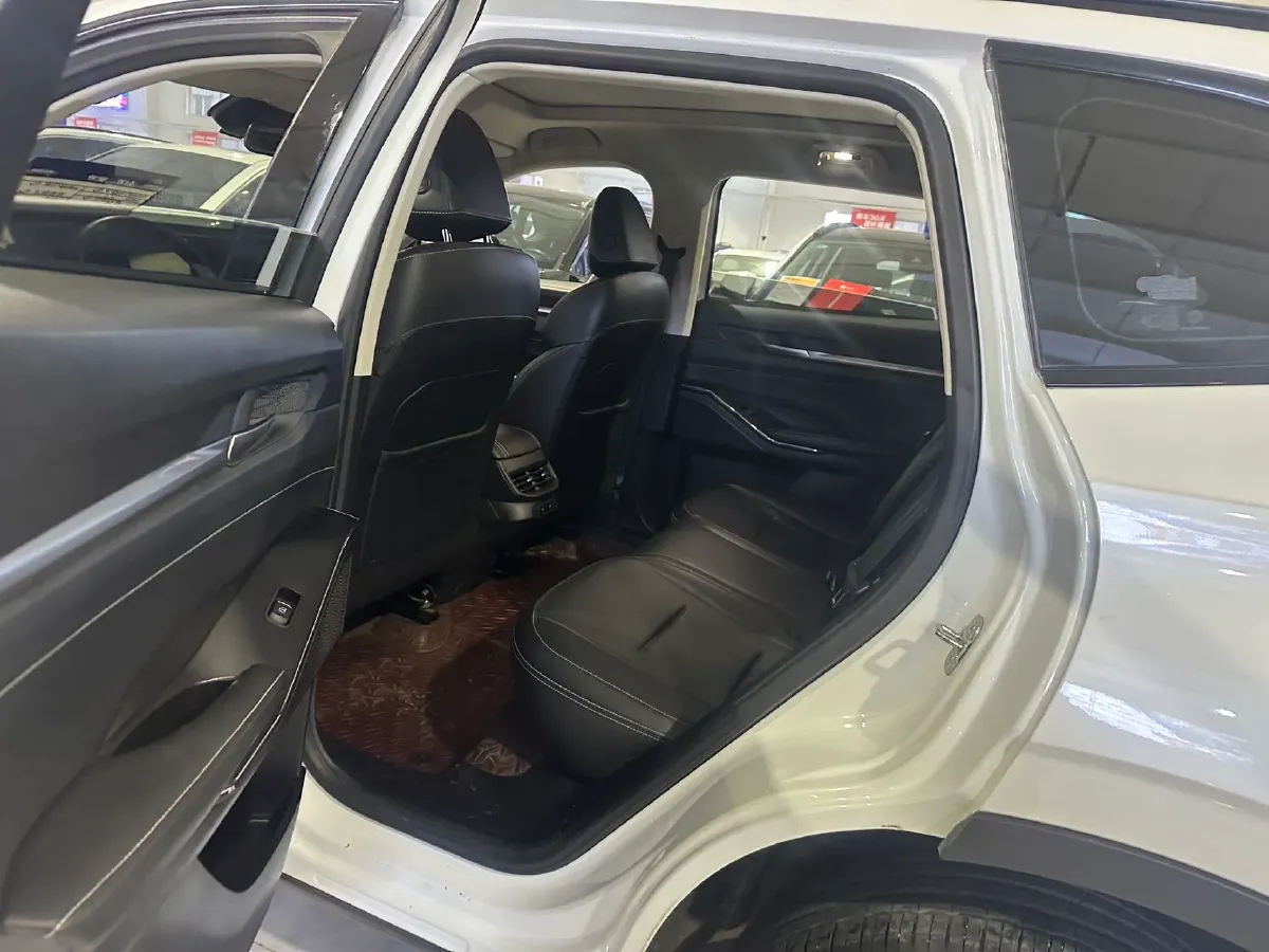 2021 Haval H6 2.0T 211HP L4 7DCT,autocango,china used car exporter,china ev exporter,chinese used car exporter,chinese used ev exporter