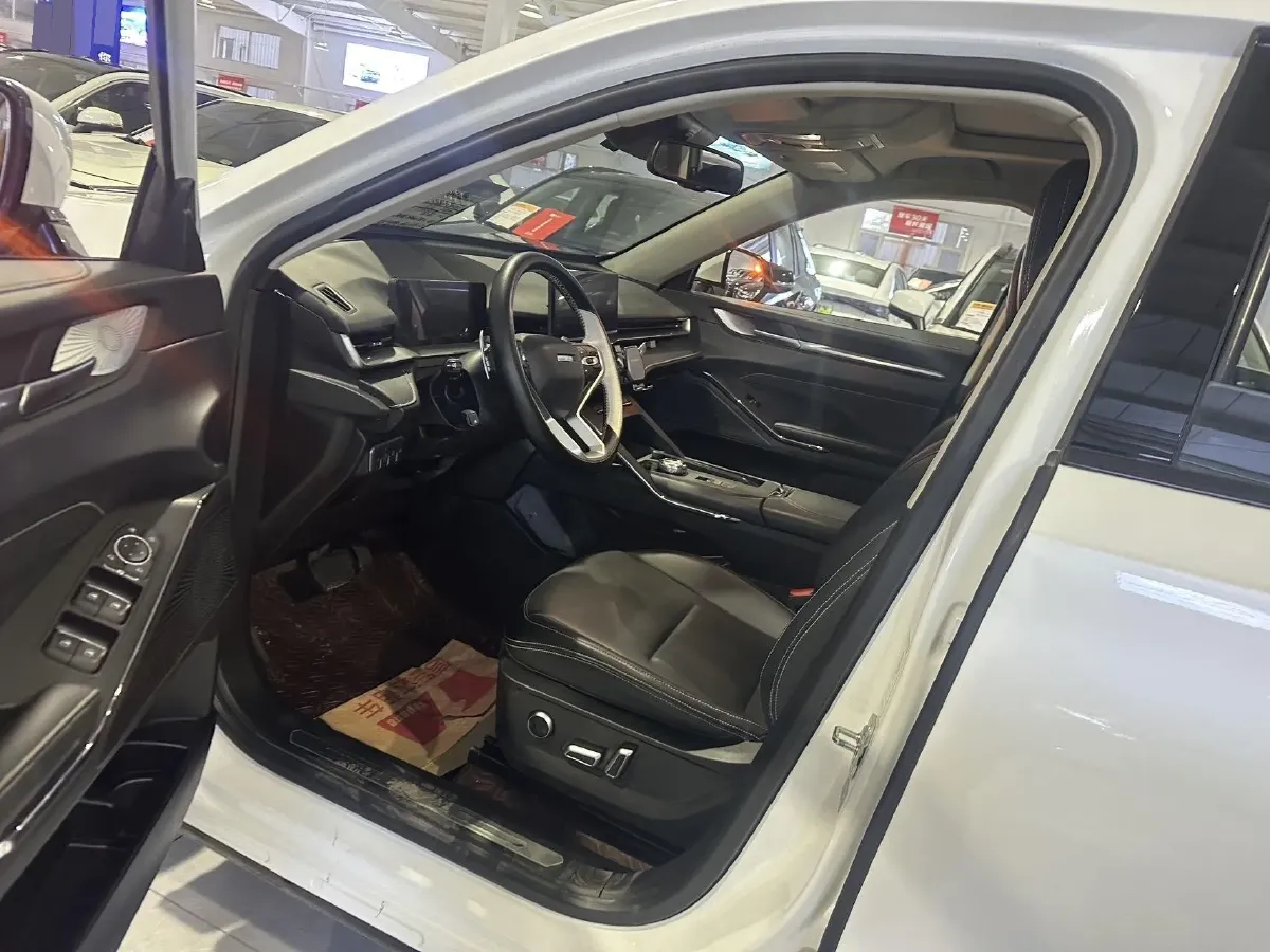 2021 Haval H6 2.0T 211HP L4 7DCT,autocango,china used car exporter,china ev exporter,chinese used car exporter,chinese used ev exporter