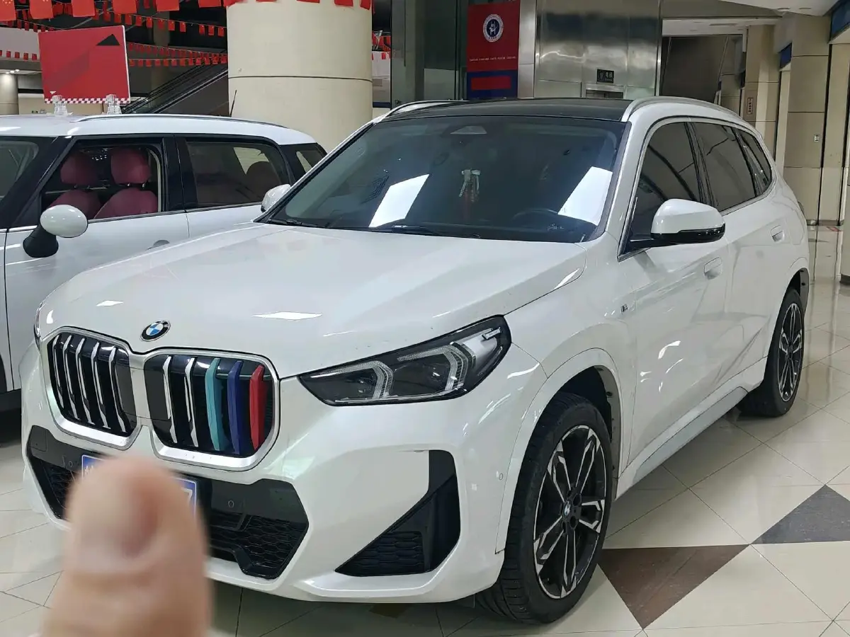 2024 BMW X1 2.0T 204HP L4 7DCT
