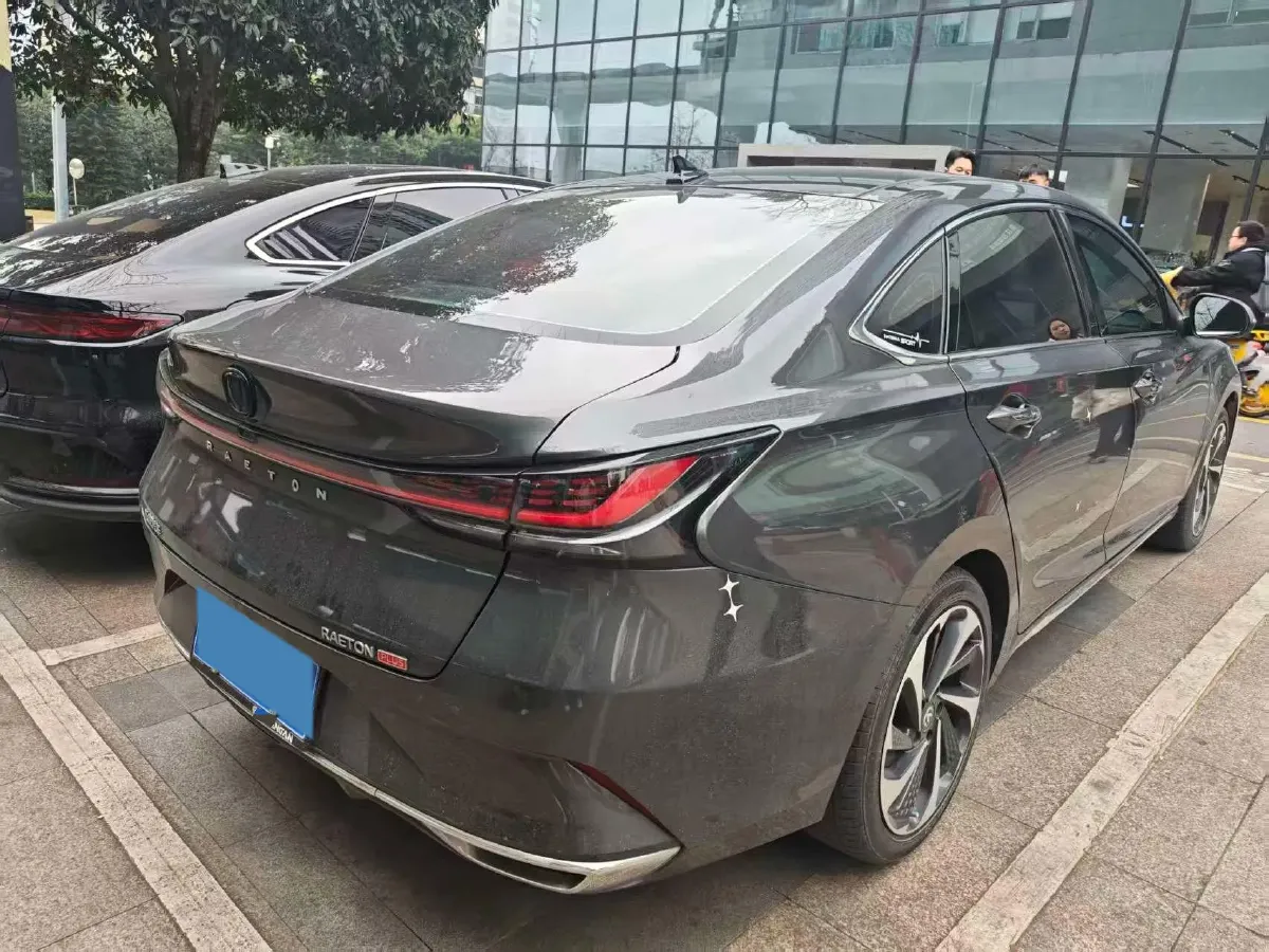 2023 ChangAn Raeton Plus 1.5T 188HP L4 7DCT,autocango,china used car exporter,china ev exporter,chinese used car exporter,chinese used ev exporter