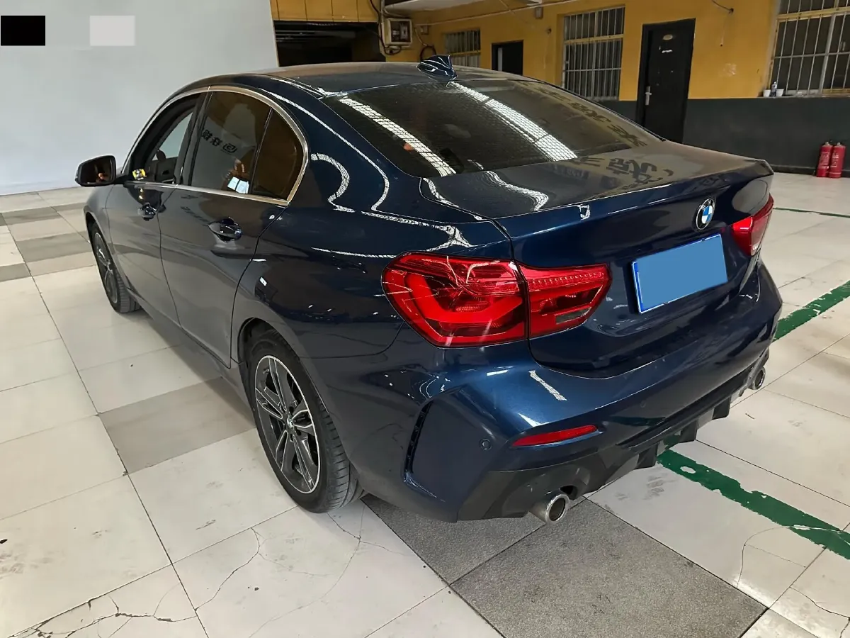 2022 BMW 1 Series 1.5T 140HP L3 7DCT,autocango,china used car exporter,china ev exporter,chinese used car exporter,chinese used ev exporter