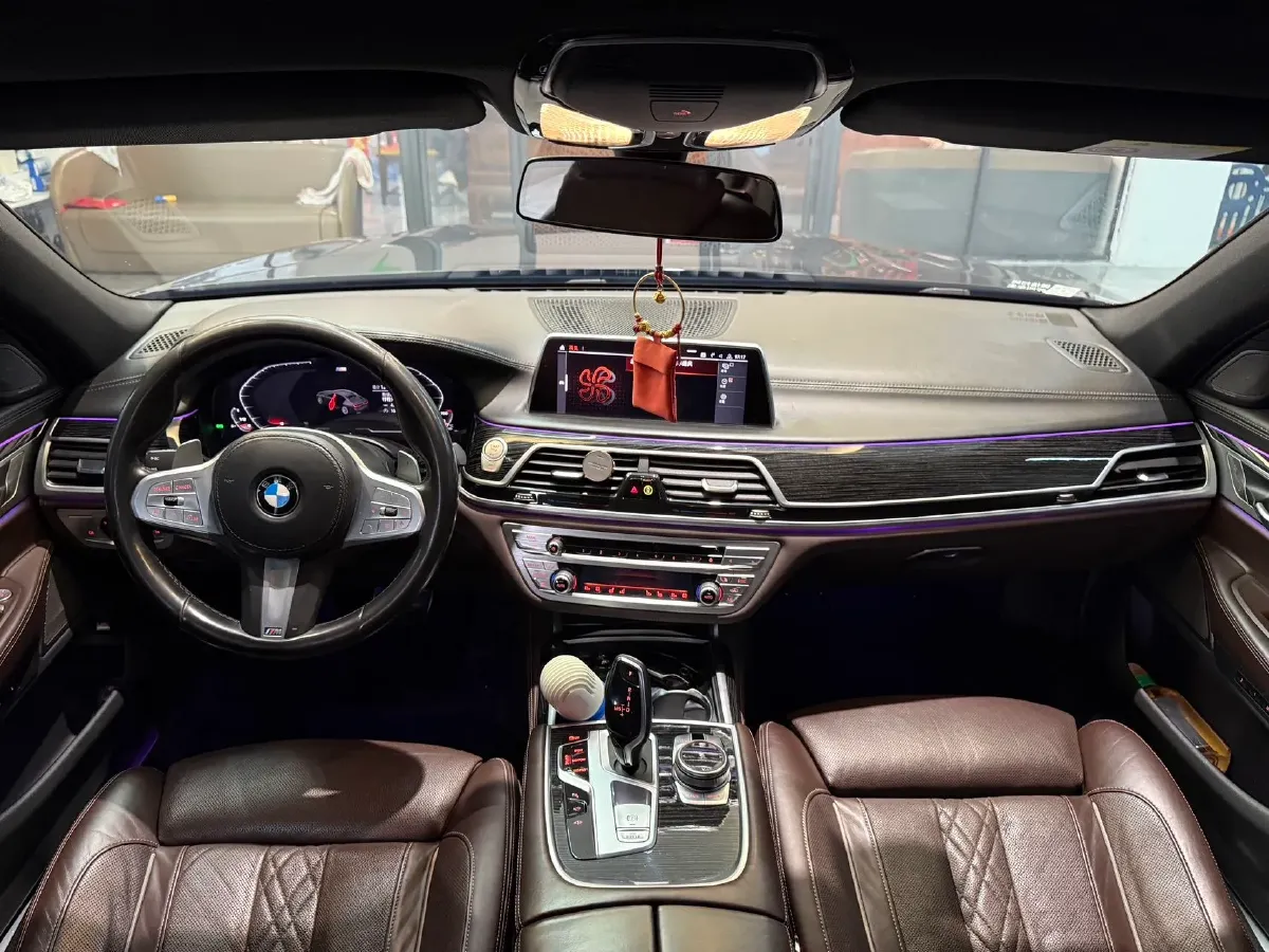 2019 BMW 7 Series 2.0T 265HP L4 8AT,autocango,china used car exporter,china ev exporter,chinese used car exporter,chinese used ev exporter