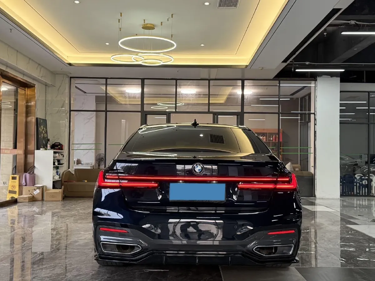 2019 BMW 7 Series 2.0T 265HP L4 8AT,autocango,china used car exporter,china ev exporter,chinese used car exporter,chinese used ev exporter