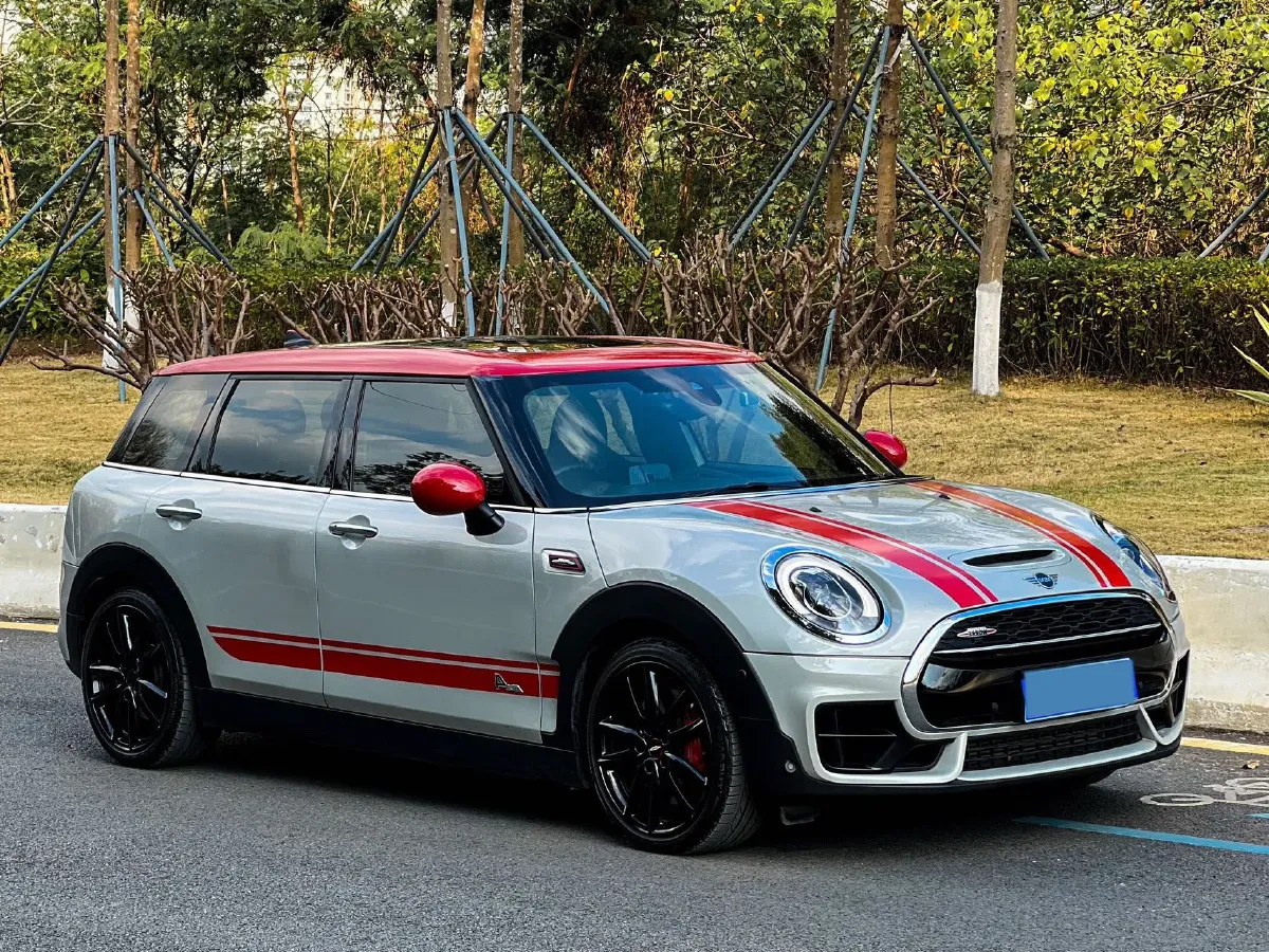 2018 MINI JCW CLUBMAN 2.0T 231HP L4 6AT,autocango,china used car exporter,china ev exporter,chinese used car exporter,chinese used ev exporter