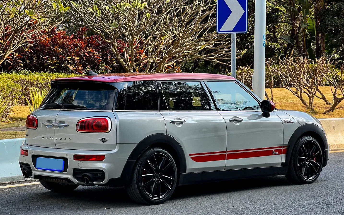 2018 MINI JCW CLUBMAN 2.0T 231HP L4 6AT,autocango,china used car exporter,china ev exporter,chinese used car exporter,chinese used ev exporter
