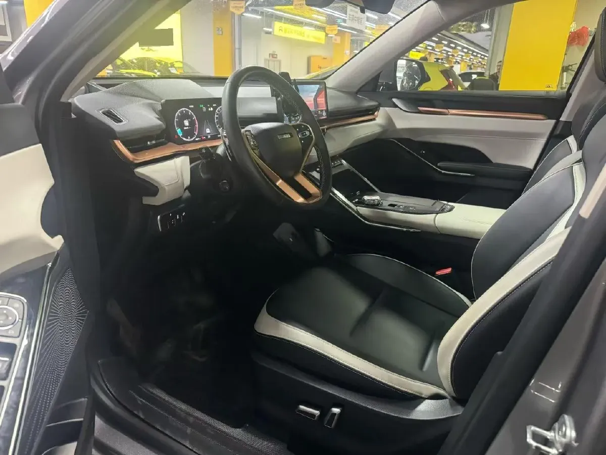 2022 Haval H6 1.5T 184HP L4 7DCT,autocango,china used car exporter,china ev exporter,chinese used car exporter,chinese used ev exporter