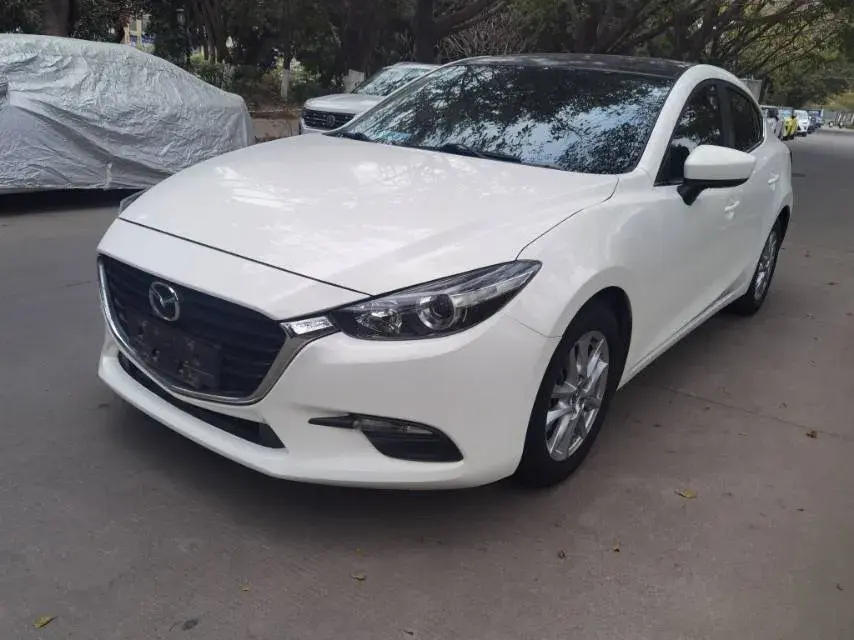 2017 Mazda 3 Axela 1.5L 117HP L4 6AT