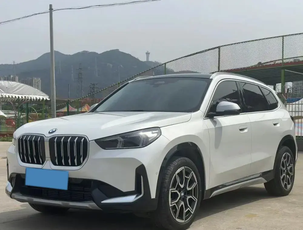 2023 BMW X1 2.0T 204HP L4 7DCT