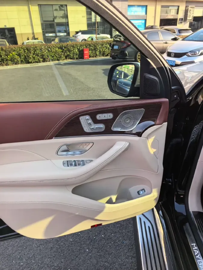 2021 Mercedes-Benz Maybach GLS 4.0T 558HP V8 9AT,autocango,china used car exporter,china ev exporter,chinese used car exporter,chinese used ev exporter