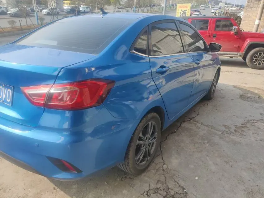 2019 ChangAn Eado DT 1.6L 125HP L4 5MT,autocango,china used car exporter,china ev exporter,chinese used car exporter,chinese used ev exporter