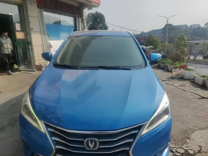 2019 ChangAn Eado DT 1.6L 125HP L4 5MT,autocango,china used car exporter,china ev exporter,chinese used car exporter,chinese used ev exporter