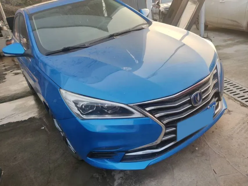 2019 ChangAn Eado DT 1.6L 125HP L4 5MT,autocango,china used car exporter,china ev exporter,chinese used car exporter,chinese used ev exporter