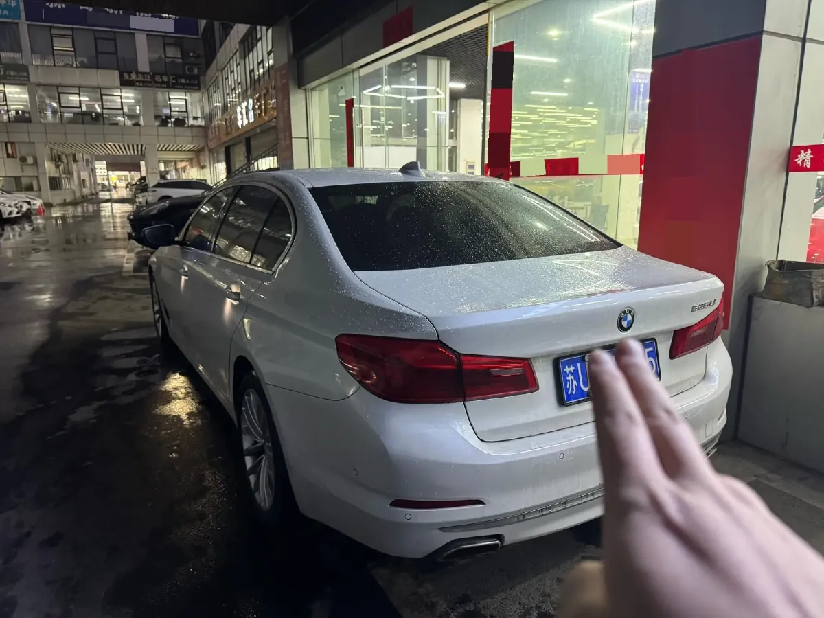 2020 BMW 5 Series 2.0T 184HP L4 8AT,autocango,china used car exporter,china ev exporter,chinese used car exporter,chinese used ev exporter