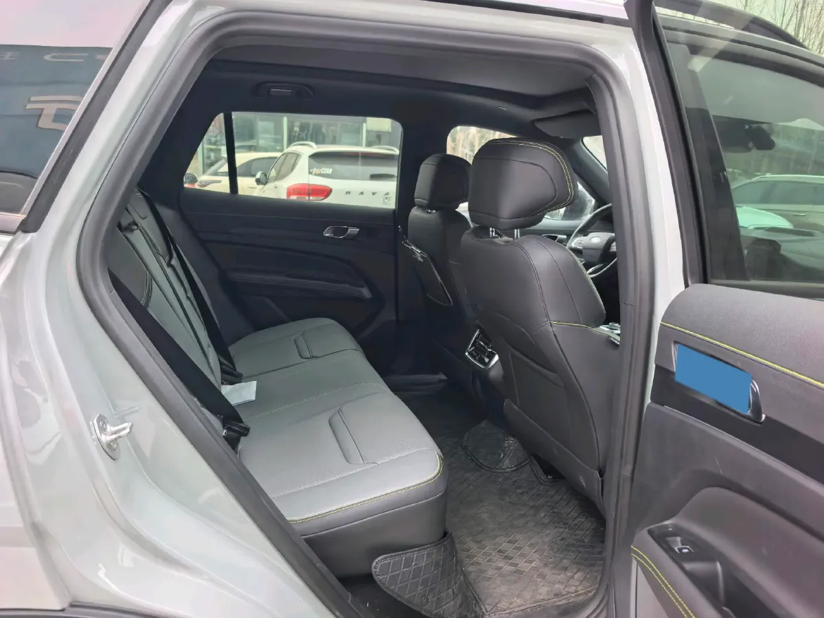 2025 Ford Equator Sport 1.5T 150HP L4 2DHT PHEV 18.4KWH,autocango,china used car exporter,china ev exporter,chinese used car exporter,chinese used ev exporter