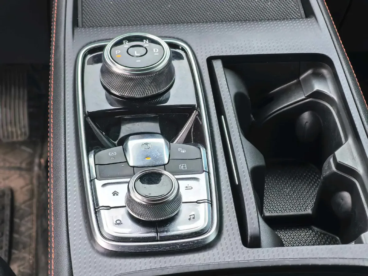 2025 Ford Equator 1.5T 150HP L4 2DHT PHEV 18.4KWH,autocango,china used car exporter,china ev exporter,chinese used car exporter,chinese used ev exporter