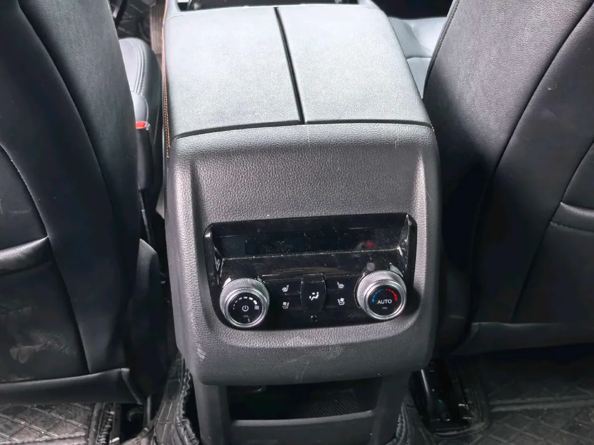 2025 Ford Equator 1.5T 150HP L4 2DHT PHEV 18.4KWH,autocango,china used car exporter,china ev exporter,chinese used car exporter,chinese used ev exporter