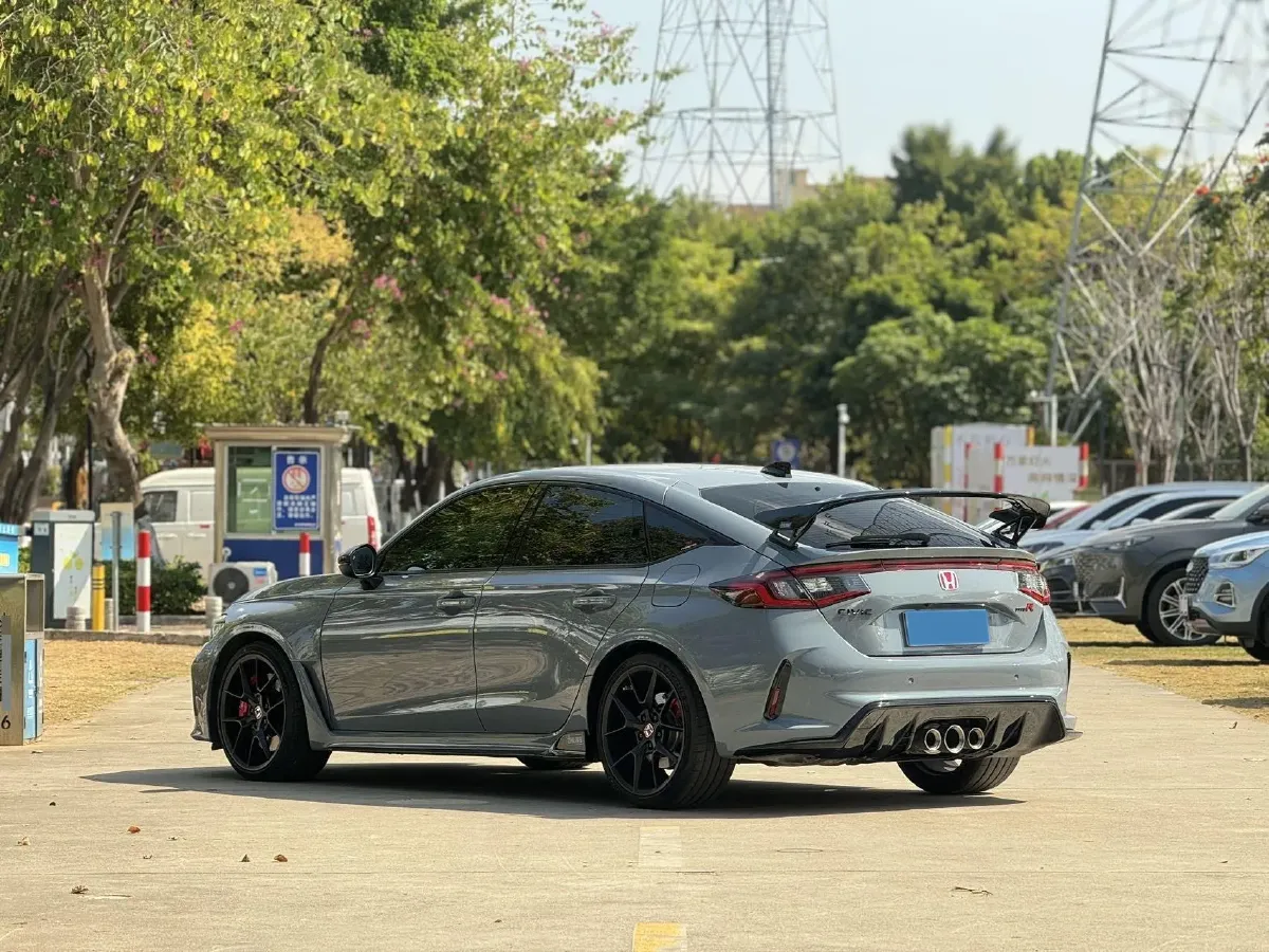 2023 Honda Civic 2.0T 300HP L4 6MT,autocango,china used car exporter,china ev exporter,chinese used car exporter,chinese used ev exporter