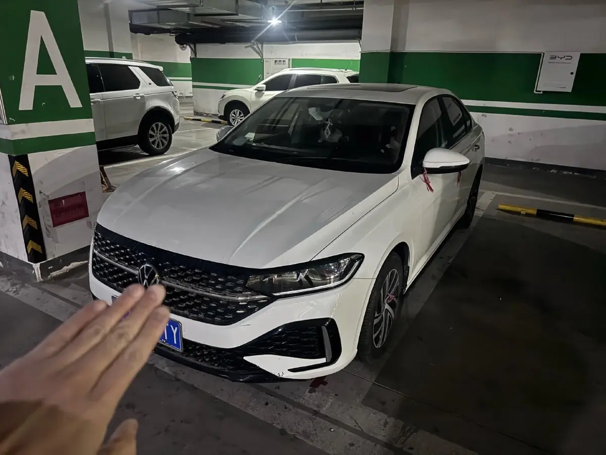 2024 Volkswagen Lavida 1.5L 110HP L4 6AT