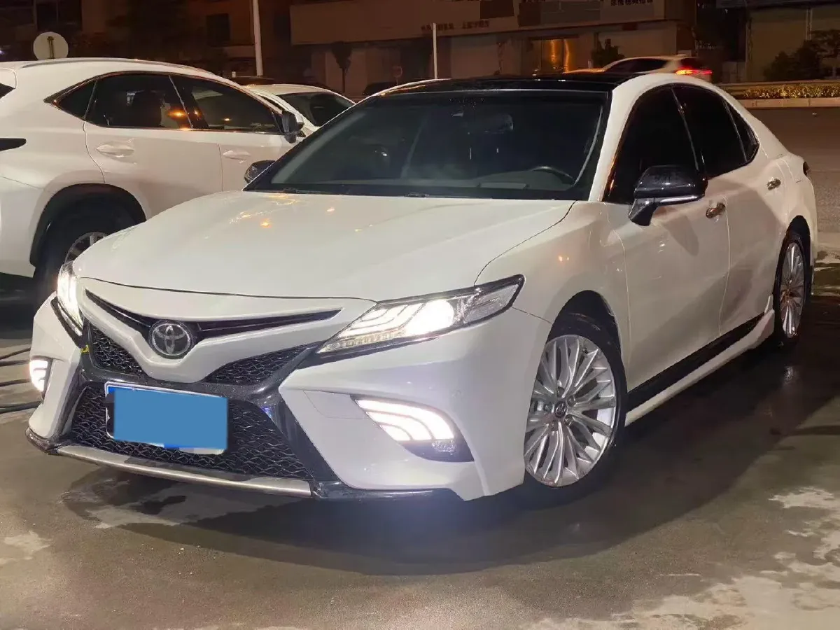 2019 Toyota Camry 2.5L 209HP L4 8AT,autocango,china used car exporter,china ev exporter,chinese used car exporter,chinese used ev exporter