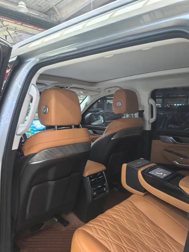 2023 Tank 500 2.0T 252HP L4 9AT PHEV 37.1KWH,autocango,china used car exporter,china ev exporter,chinese used car exporter,chinese used ev exporter