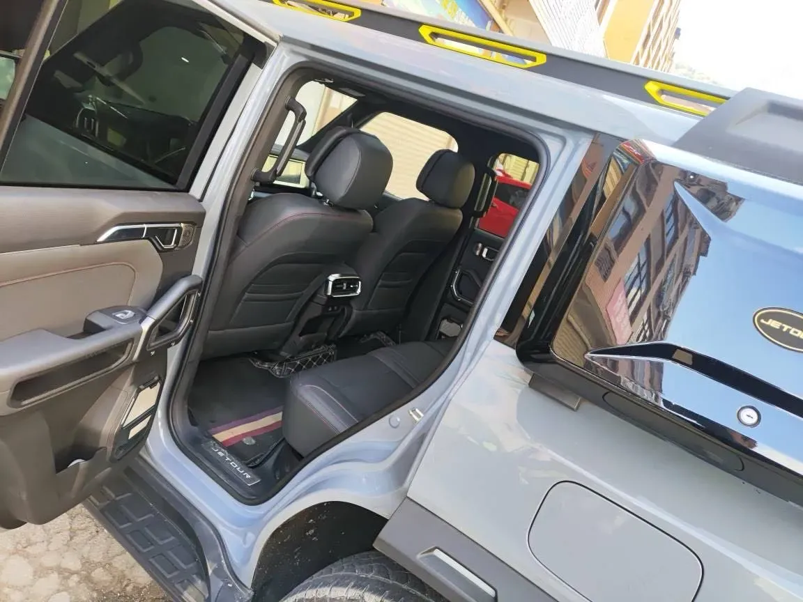 2023 Jetour Traveller 2.0T 254HP L4 7DCT,autocango,china used car exporter,china ev exporter,chinese used car exporter,chinese used ev exporter